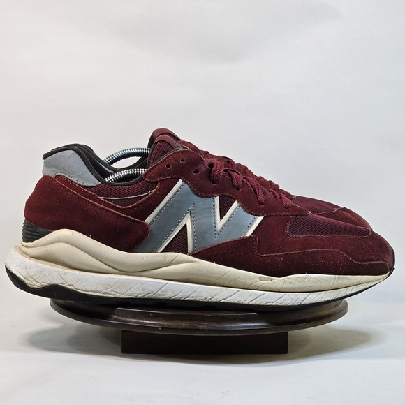 New Balance 57/40 Shoes Mens Size 11.5 Suede Red Running Lifestyle Sneakers